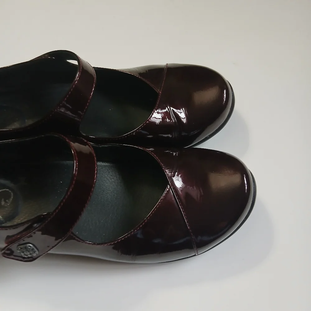 Dansko Women's Mary Jane Heels in Dark Burgundy Patent